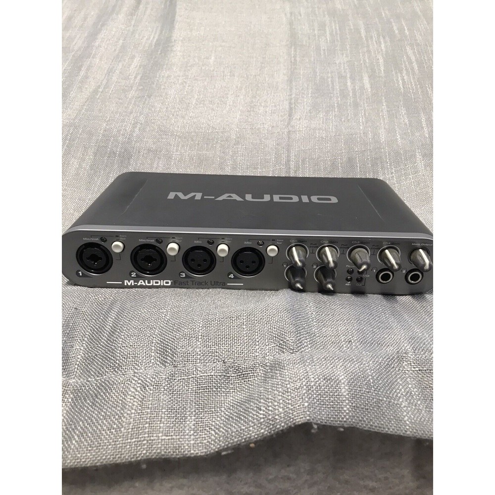 M-Audio Fast Track Ultra USB 2.0 Audio Interface High Speed Built-in Preamp
